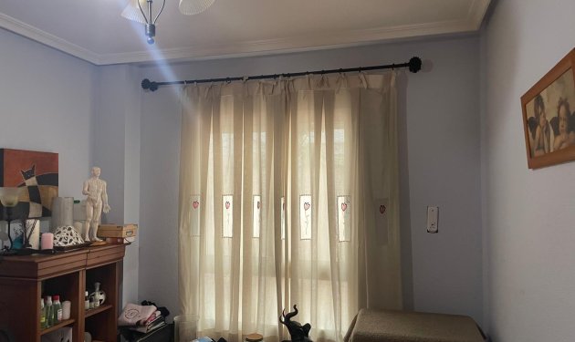 Resale - Planta baja - Torrellano