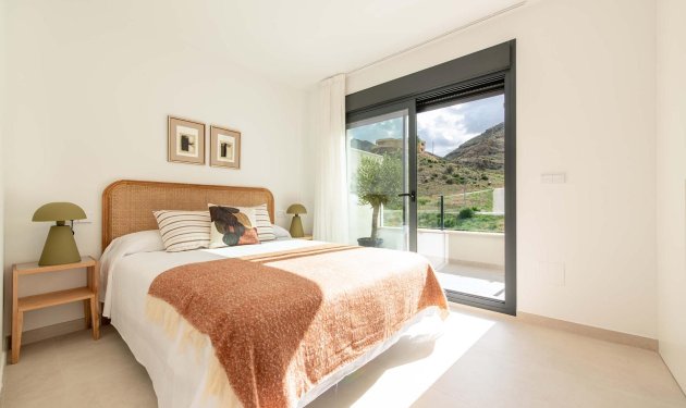 Odsprzedaż - Kamienica - Cox