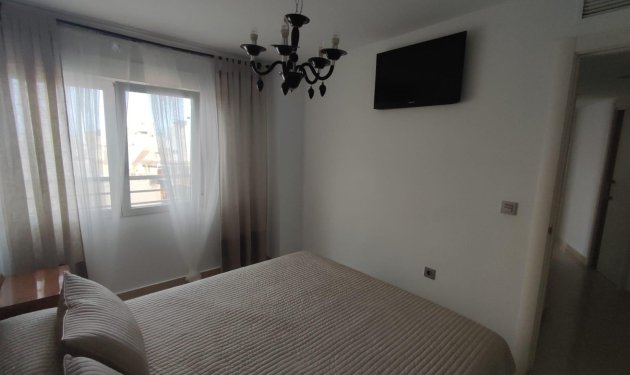 Resale - Piso - Torrevieja - Playa de la mata