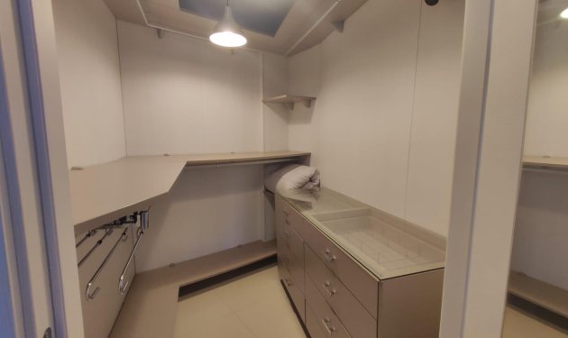 Resale - Piso - Torrevieja - Playa de la mata