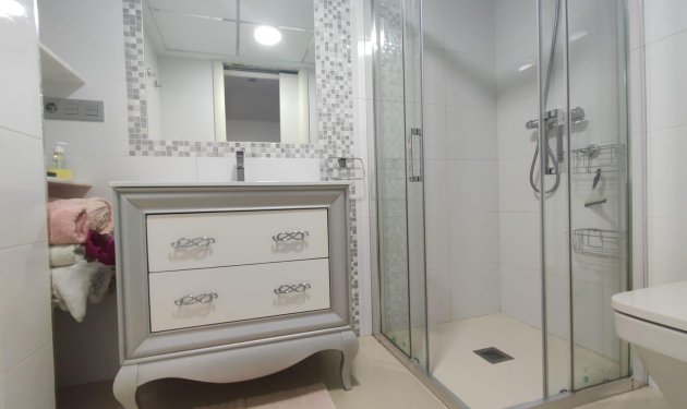 Resale - Piso - Torrevieja - Playa de la mata