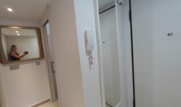 Resale - Piso - Torrevieja - Playa de la mata