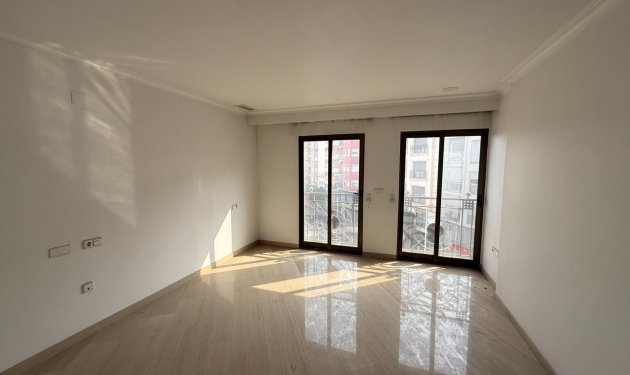 Resale - Piso - Elche - Centro