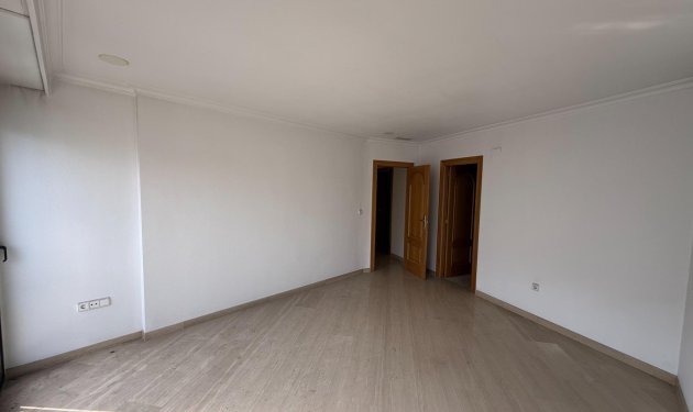 Resale - Piso - Elche - Centro