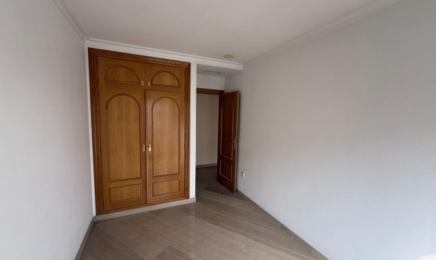 Resale - Piso - Elche - Centro