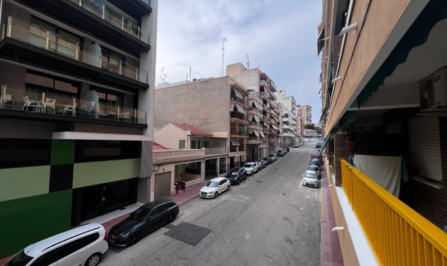Resale - Piso - Santa Pola - Santiago bernabeu