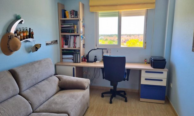 Resale - Piso - Elche - Campo de Fútbol