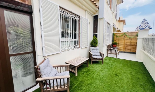 Resale - Chalet - Gran alacant - Avda. mediterraneo