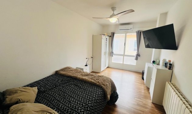 Resale - Chalet - Gran alacant - Avda. mediterraneo