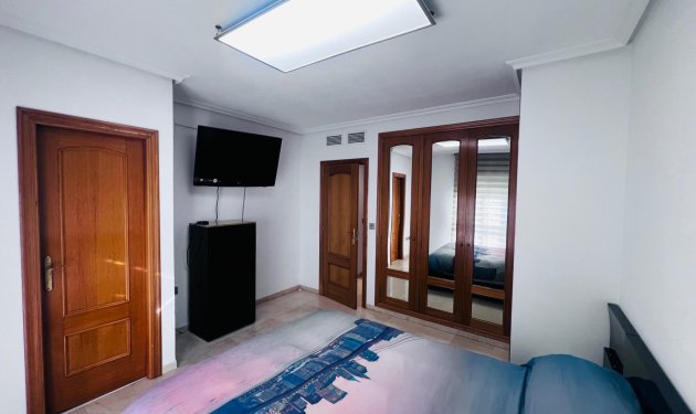 Resale - Townhouse - Elche - Campo de Fútbol