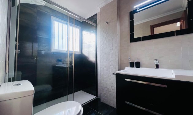 Resale - Townhouse - Elche - Campo de Fútbol