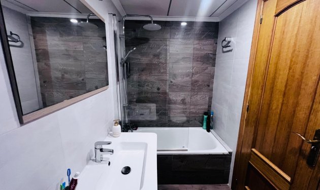 Resale - Townhouse - Elche - Campo de Fútbol