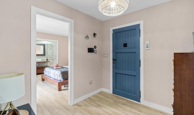 Reventa - Villa de Lujo - Santa Pola