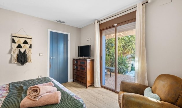 Reventa - Villa de Lujo - Santa Pola