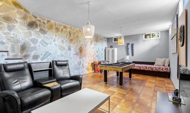 Reventa - Villa de Lujo - Santa Pola