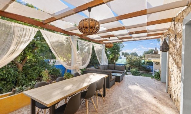 Reventa - Villa de Lujo - Santa Pola