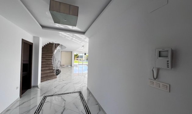 Resale - Chalet - Elche Pedanías - Peña las Águilas