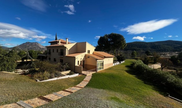 Odsprzedaż - Finca rústica - Penaguila