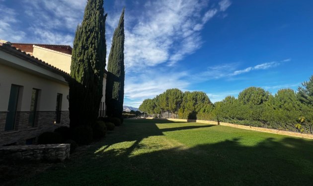 Odsprzedaż - Finca rústica - Penaguila