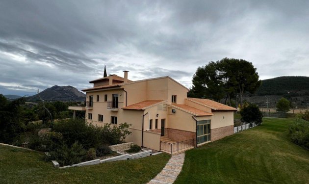 Odsprzedaż - Finca rústica - Penaguila