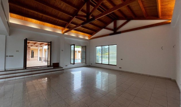 Odsprzedaż - Finca rústica - Penaguila