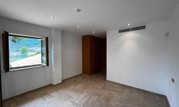 Odsprzedaż - Finca rústica - Penaguila