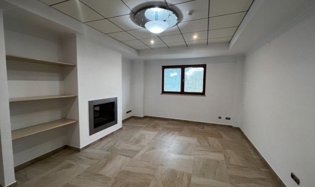 Odsprzedaż - Finca rústica - Penaguila