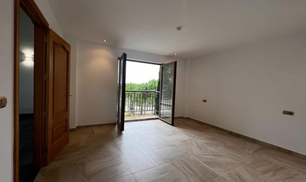 Odsprzedaż - Finca rústica - Penaguila