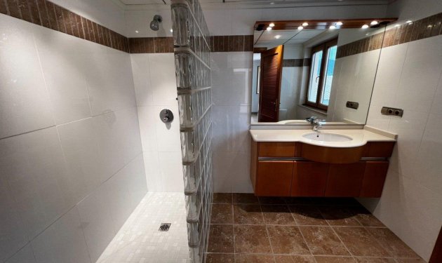 Odsprzedaż - Finca rústica - Penaguila