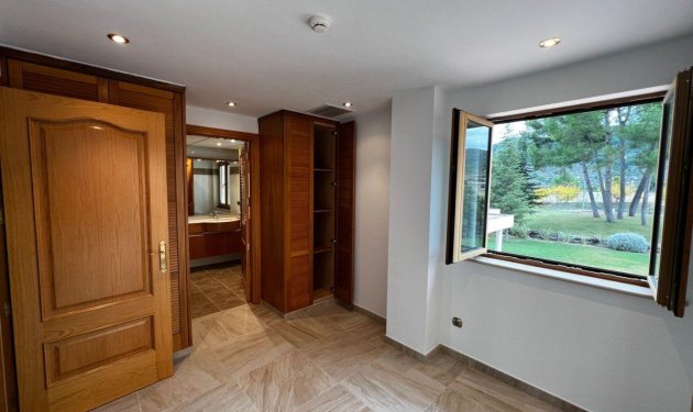 Odsprzedaż - Finca rústica - Penaguila