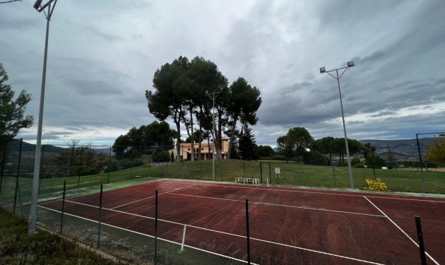 Odsprzedaż - Finca rústica - Penaguila