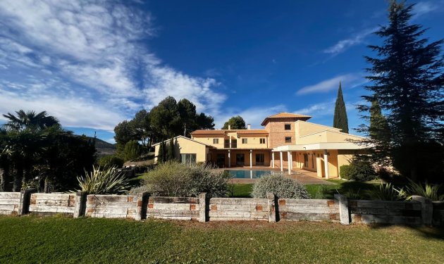 Odsprzedaż - Finca rústica - Penaguila