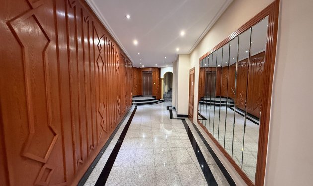 Resale - Piso - Elche - Centro