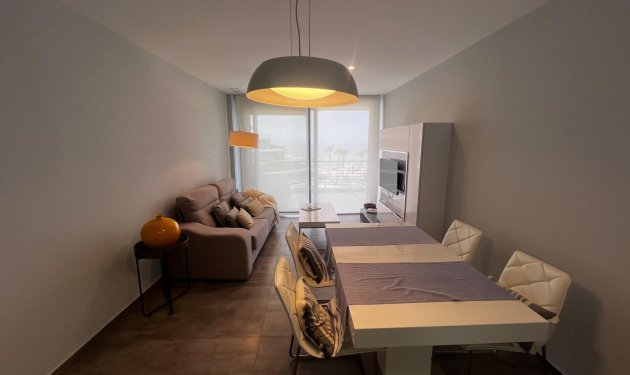Resale - Apartamento - Elche - Playa arenales del sol