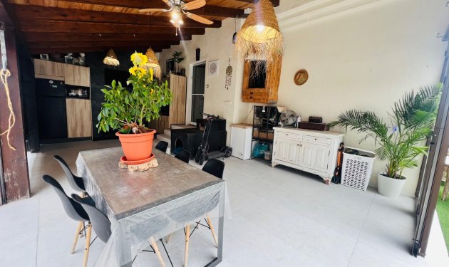 Resale - Chalet - Gran alacant - Avda. mediterraneo