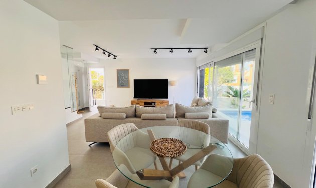 New Build - Pareado - Gran alacant - Monte y Mar