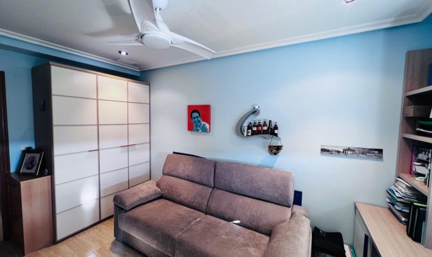 Resale - Piso - Elche - Campo de Fútbol