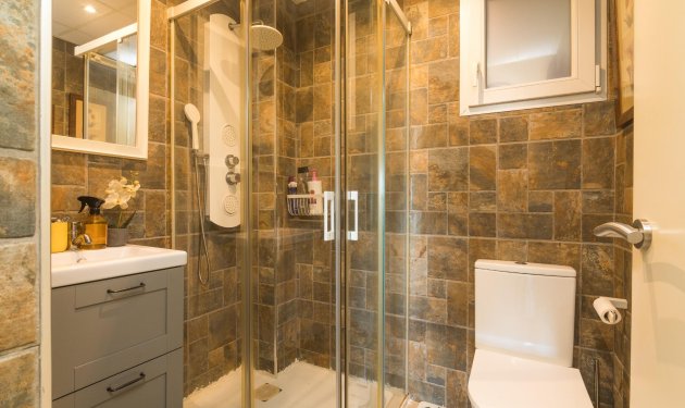 Resale - Bungalow - Arenales del Sol - Zona paseo maritimo