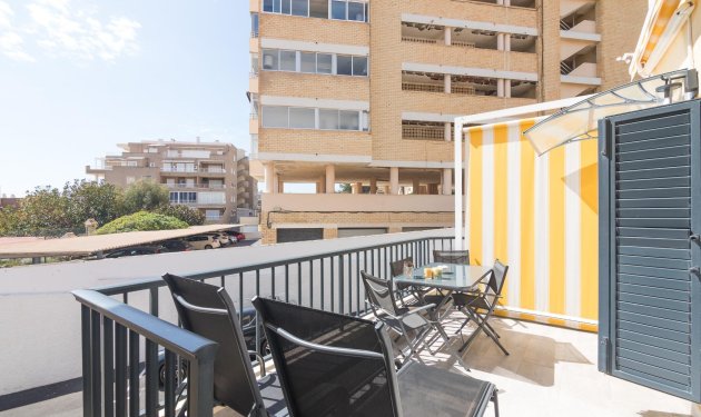 Resale - Bungalow - Arenales del Sol - Zona paseo maritimo