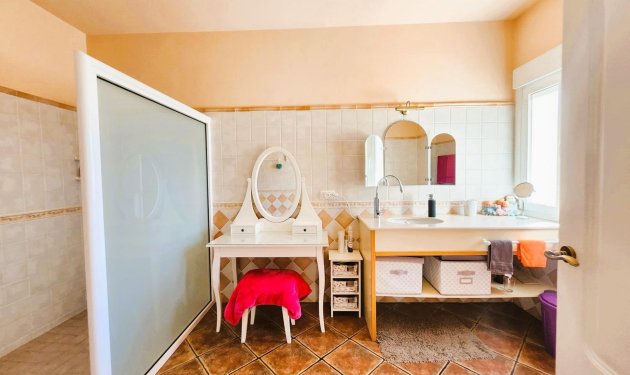 Resale - Chalet - Orihuela - Molins-Campaneta-San Bartolomé