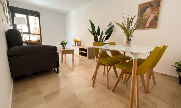 Resale - Apartamento - Elche - Altabix