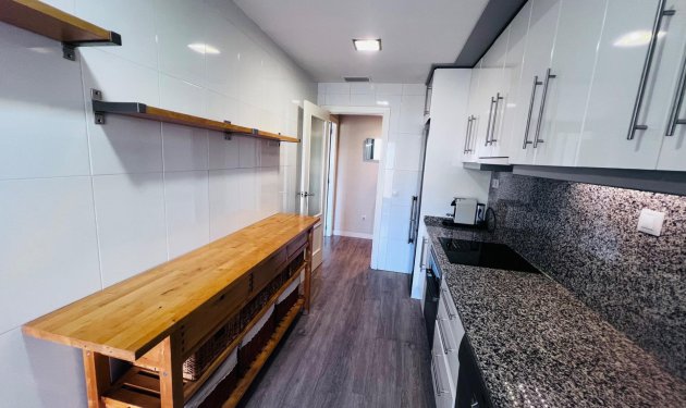 Resale - Planta baja - Elche - Zona Universidad