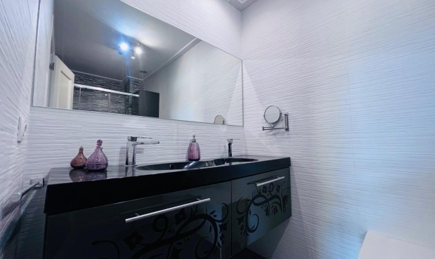 Resale - Planta baja - Elche - Zona Universidad