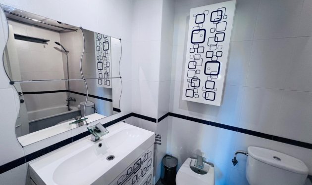 Resale - Planta baja - Elche - Zona Universidad