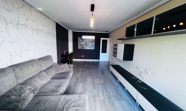 Resale - Planta baja - Elche - Zona Universidad