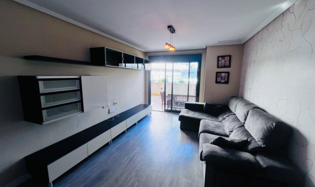 Resale - Planta baja - Elche - Zona Universidad