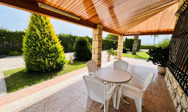 Resale - Chalet - Elche Pedanías - Maitino-Perleta