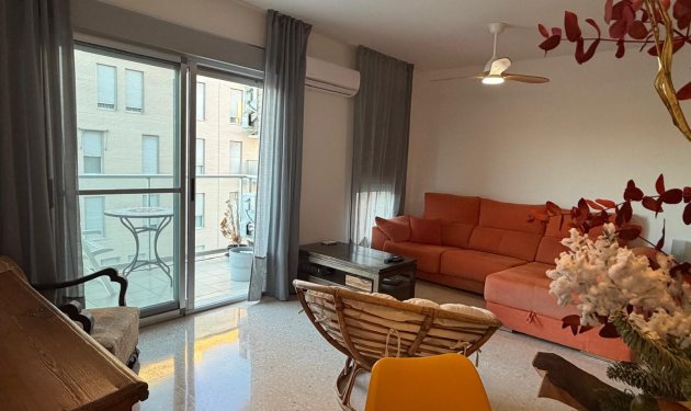 Resale - Apartamento - Elche - Zona Deportiva-Nuevo Altabix