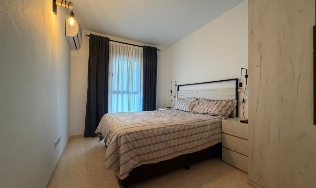 Resale - Apartamento - Elche - Zona Deportiva-Nuevo Altabix