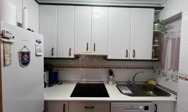 Resale - Piso - Santa Pola - Santiago bernabeu